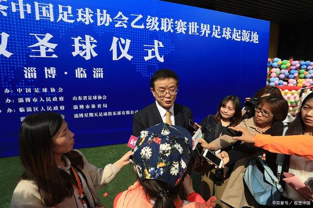 邮报：奥纳纳招募萨拉赫发挥关键作用，特拉布宗球衣预计卖30万件